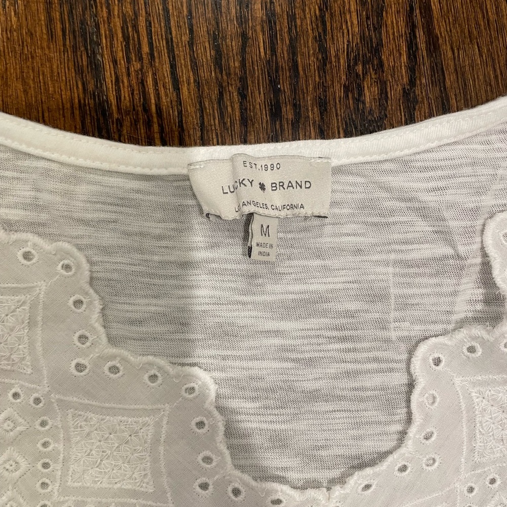 Lucky Brand White Flowy Shirt size m - Picture 3 of 3